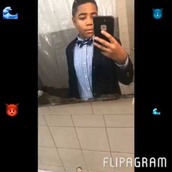 Meet your Posher, Derrick - Picture 1 of 1